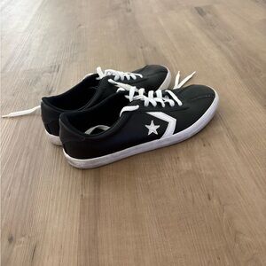 Converse shoes size 6